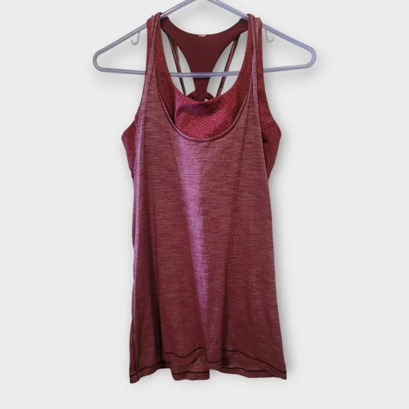 𝙇𝙐𝙇𝙐𝙇𝙀𝙈𝙊𝙉 - 𝙏𝙬𝙞𝙨𝙩 & 𝙏𝙤𝙞𝙡 𝙏𝙖𝙣𝙠 𝙏𝙤𝙥 - Picture 4 of 12